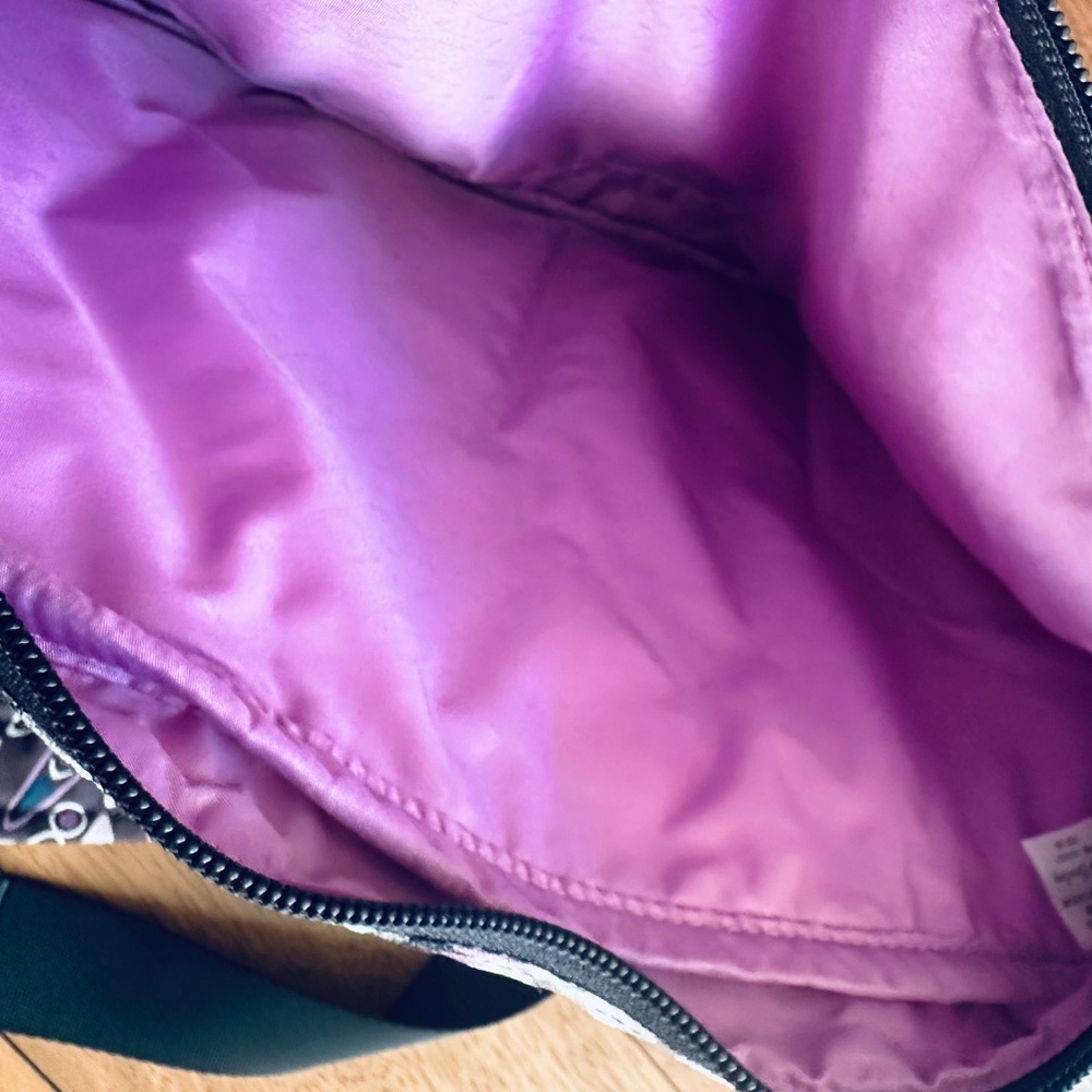 VERA BRADLEY Fabric Sling Back Pack - Picture 5 of 6